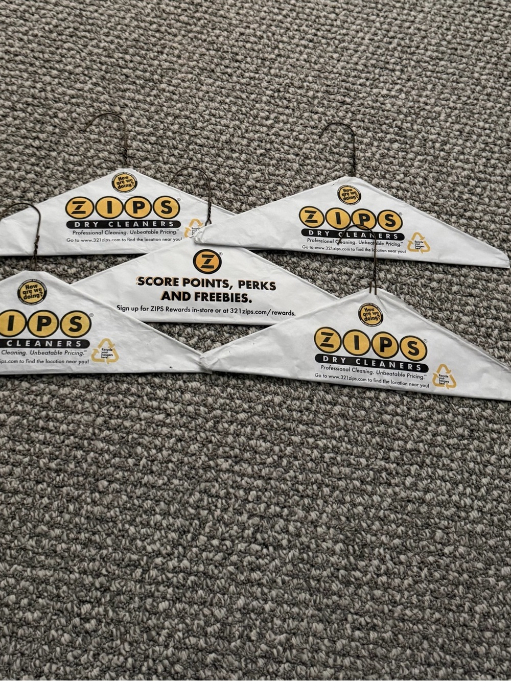 White & Yellow Wire Hangers - Pack of 5
